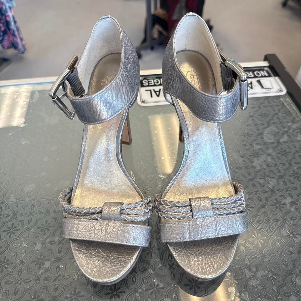 Coach Silver Metallic Leather Heels Size 6.5